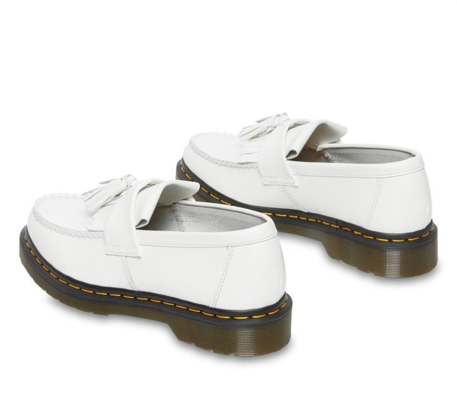 Lisboa Branco Liso Dr.martens Portugal Adrian Tassel Mocassim Preto