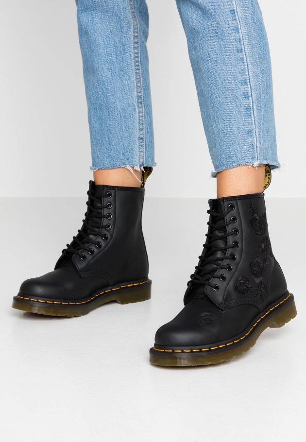 Outlet 1460 Vonda Botins Mono Com Atacadores Dr.martens Portugal Preto Preto