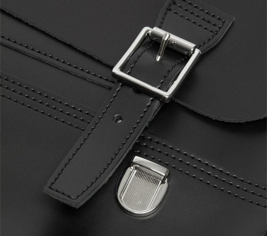 Bolsa Mensageiro Com Caixa De Saída Preta Dr.martens Portugal Black