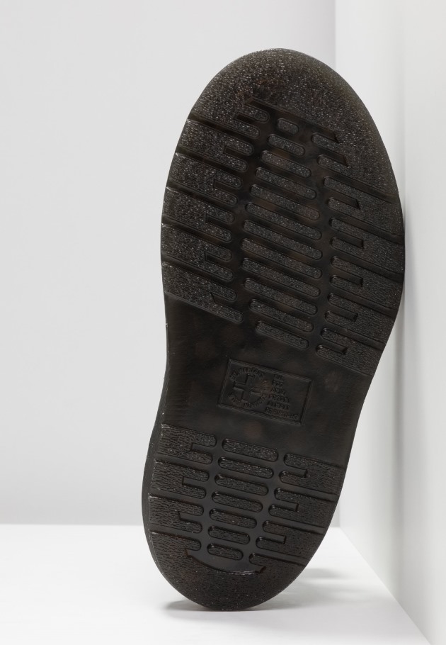 Sandálias Pretas Lisboa Pretas Tia Sally Dr.martens Portugal Clarissa Quad Plataforma